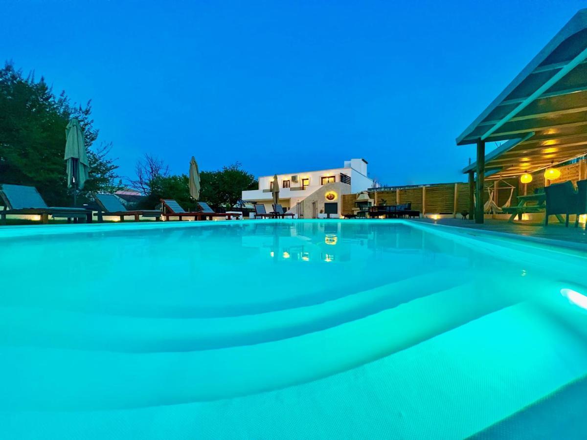 Beach Villa Verano With Private Pool By Dadovillas Sidárion Eksteriør bilde