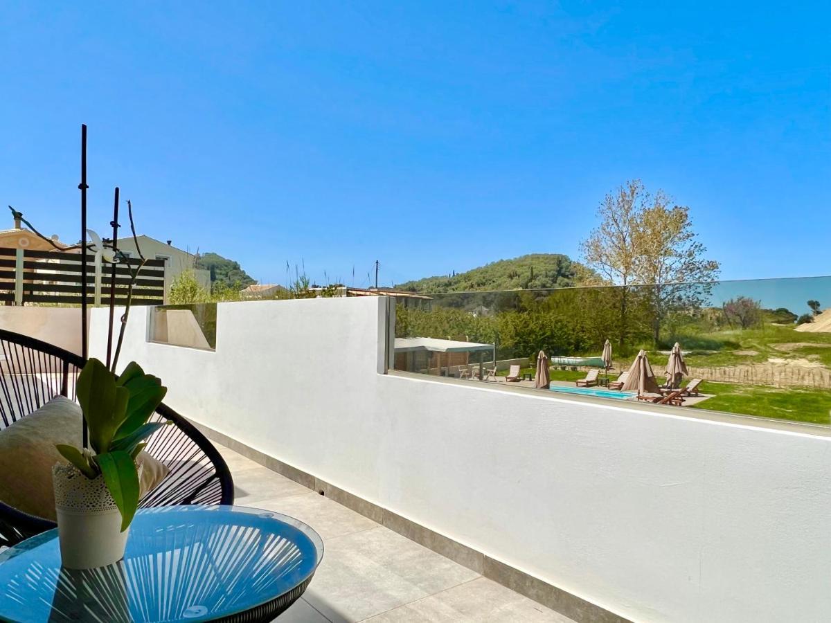 Beach Villa Verano With Private Pool By Dadovillas Sidárion Eksteriør bilde
